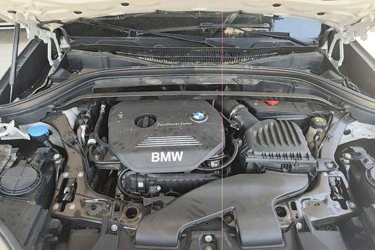Used BMW X1 2018 sDrive18Li Fashion Model Engine Bay