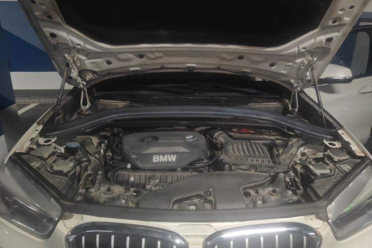 Used BMW X1 2018 sDrive20Li Leading Model Engine Bay