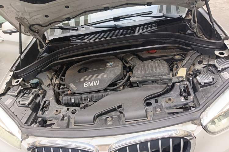 Used BMW X1 2018 sDrive20Li Leading Model Engine Bay