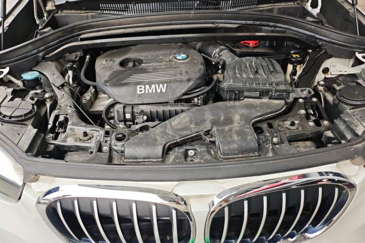 Used BMW X1 2018 sDrive18Li Fashion Model Engine Bay