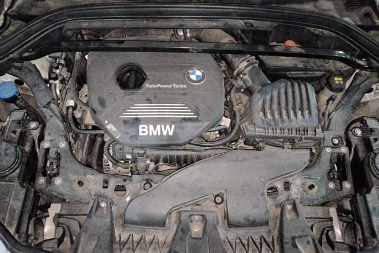 Used BMW X1 2018 sDrive18Li Fashion Model Engine Bay
