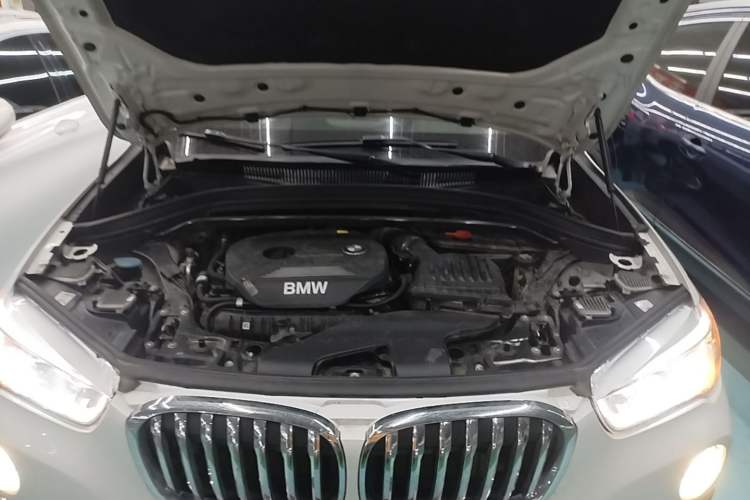 Used BMW X1 2018 sDrive20Li Leading Model Engine Bay