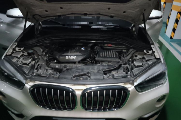 Used BMW X1 2018 xDrive20Li Luxury Edition Engine Bay