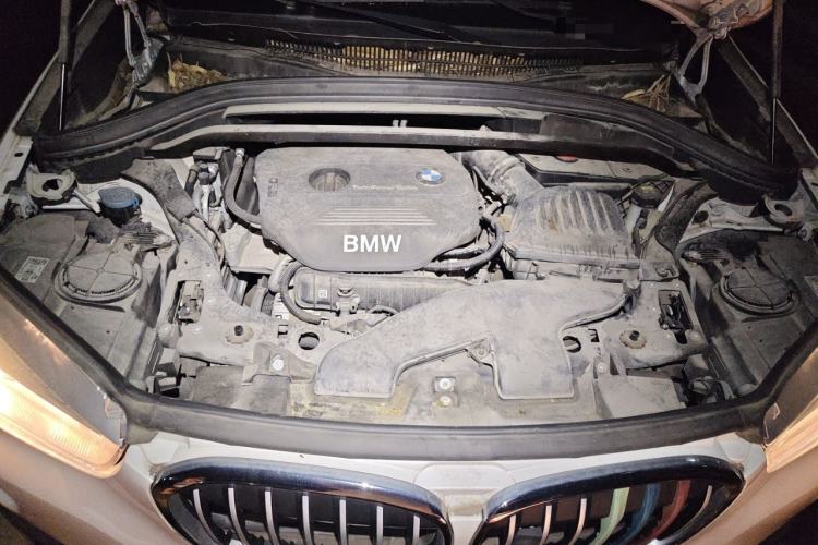 Used BMW X1 2018 sDrive18Li Fashion Model Engine Bay