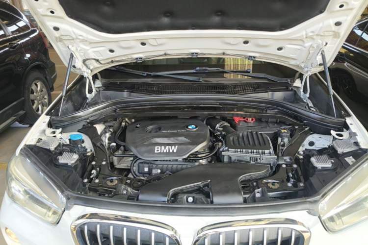 Used BMW X1 2018 sDrive18Li Luxury Model Engine Bay