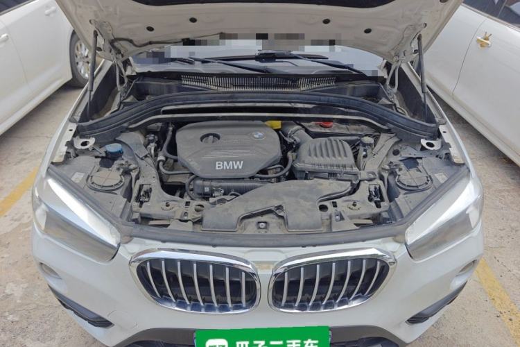Used BMW X1 2018 sDrive18Li Fashion Model Engine Bay