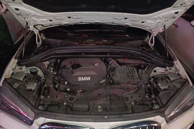 Used BMW X1 2018 sDrive20Li Leading Model Engine Bay