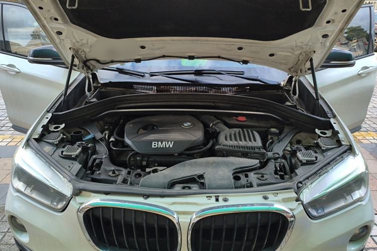 Used BMW X1 2018 sDrive18Li Luxury Model Engine Bay