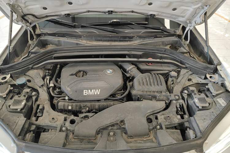 Used BMW X1 2018 xDrive20Li Luxury Edition Engine Bay