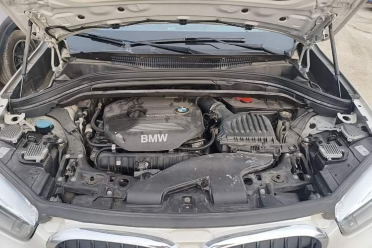 Used BMW X1 2018 xDrive20Li Luxury Edition Engine Bay