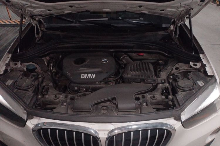 Used BMW X1 2018 sDrive18Li Fashion Model Engine Bay