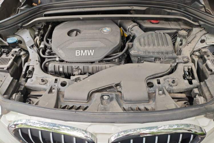 Used BMW X1 2018 xDrive20Li Luxury Edition Engine Bay