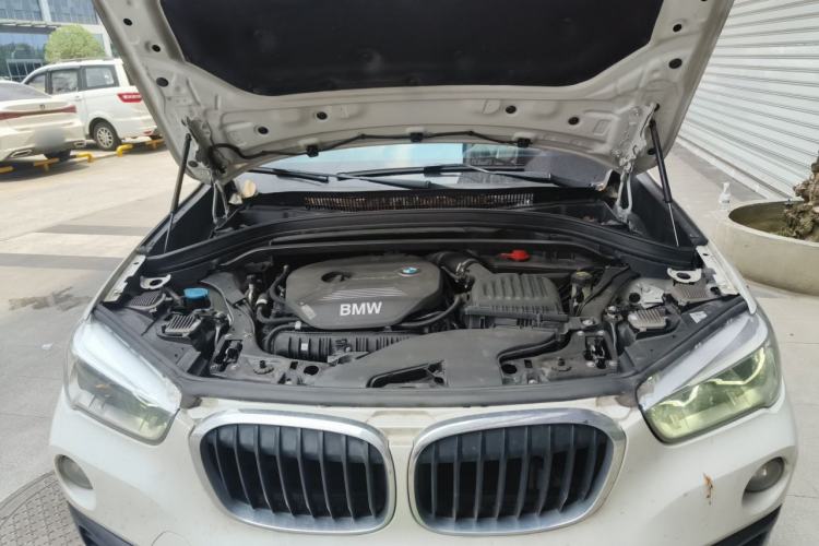 Used BMW X1 2018 xDrive20Li Luxury Edition Engine Bay