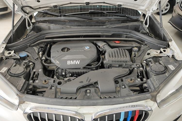 Used BMW X1 2018 sDrive18Li Fashion Model Engine Bay