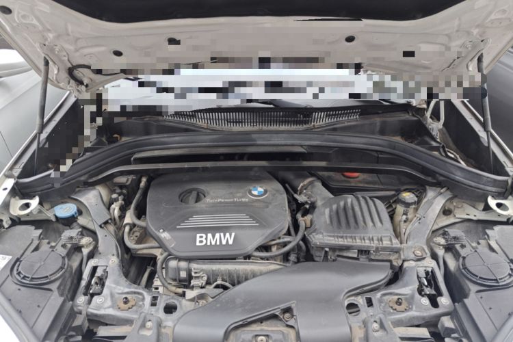Used BMW X1 2018 sDrive18Li Fashion Model Engine Bay