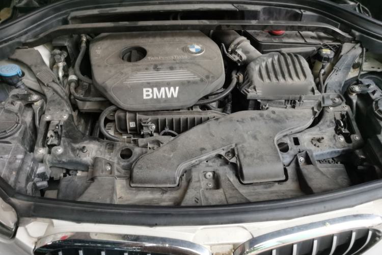 Used BMW X1 2018 sDrive18Li Fashion Model Engine Bay