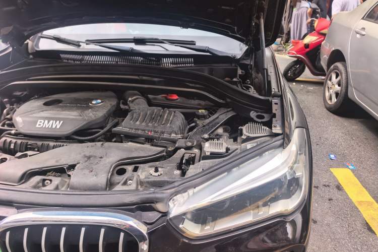 Used BMW X1 2018 sDrive20Li Leading Model Engine Bay Left