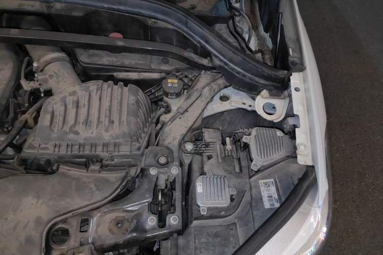 Used BMW X1 2018 sDrive20Li Leading Model Engine Bay Left
