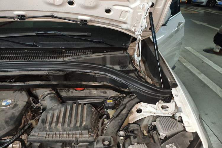 Used BMW X1 2018 sDrive18Li Luxury Model Engine Bay Left