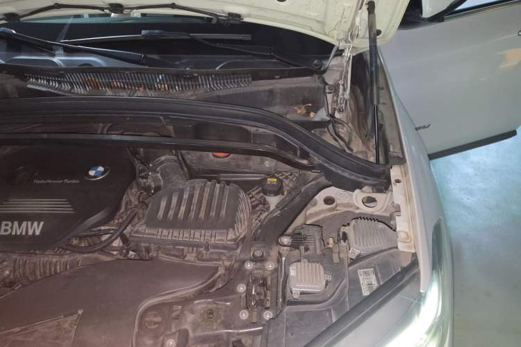 Used BMW X1 2018 sDrive20Li Leading Model Engine Bay Left