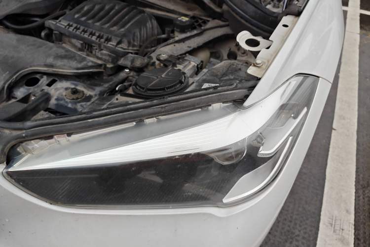 Used BMW X1 2018 sDrive18Li Fashion Model Engine Bay Left