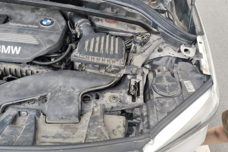 Used BMW X1 2018 sDrive18Li Fashion Model Engine Bay Left