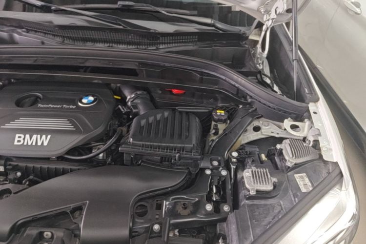 Used BMW X1 2018 sDrive18Li Fashion Model Engine Bay Left