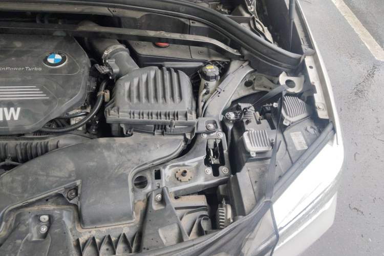 Used BMW X1 2018 xDrive20Li Luxury Edition Engine Bay Left