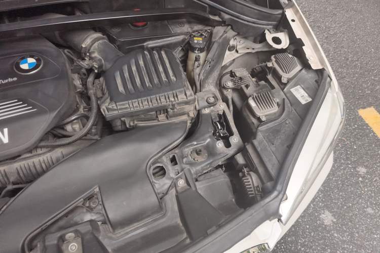 Used BMW X1 2018 sDrive20Li Leading Model Engine Bay Left