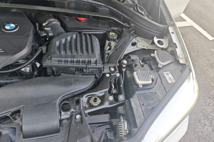 Used BMW X1 2018 sDrive18Li Luxury Model Engine Bay Left