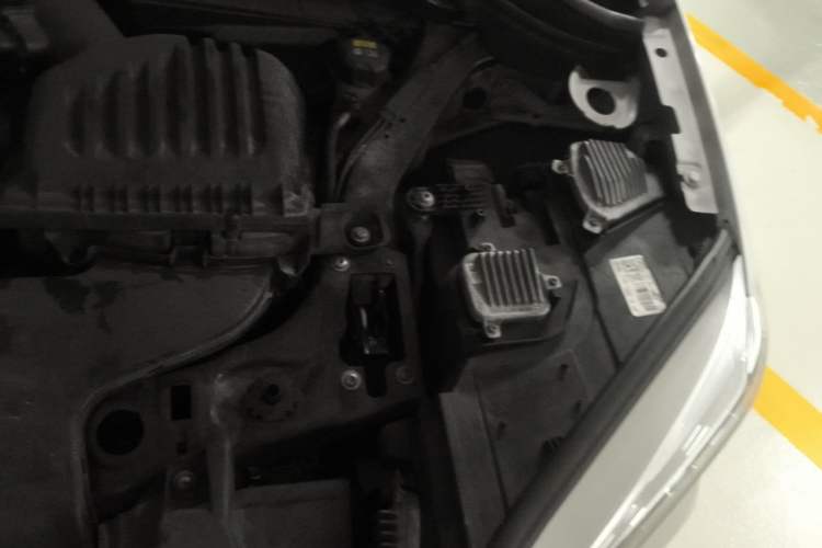 Used BMW X1 2018 sDrive18Li Luxury Model Engine Bay Left