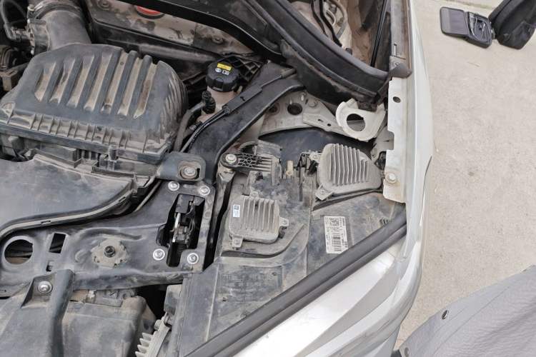 Used BMW X1 2018 xDrive20Li Luxury Model Engine Bay Left