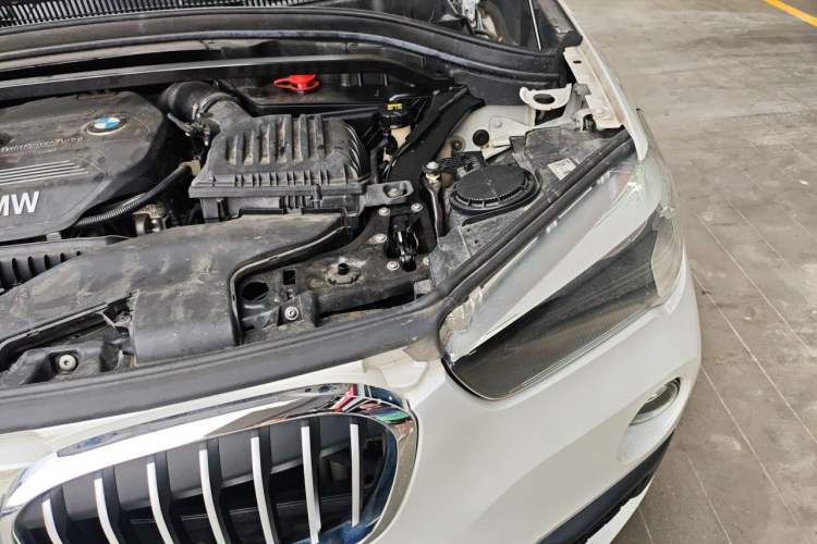 Used BMW X1 2018 sDrive18Li Fashion Model Engine Bay Left