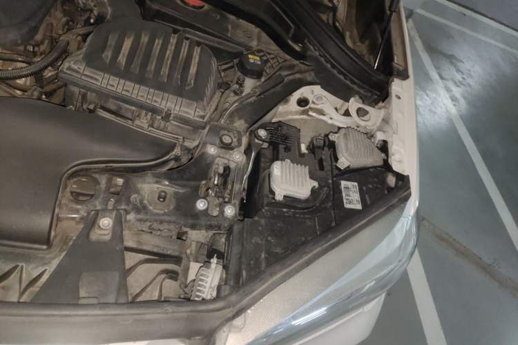 Used BMW X1 2018 sDrive20Li Leading Model Engine Bay Left