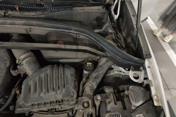 Used BMW X1 2018 sDrive20Li Leading Model Engine Bay Left