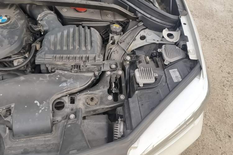 Used BMW X1 2018 xDrive20Li Luxury Edition Engine Bay Left