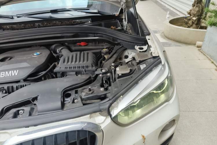 Used BMW X1 2018 xDrive20Li Luxury Edition Engine Bay Left