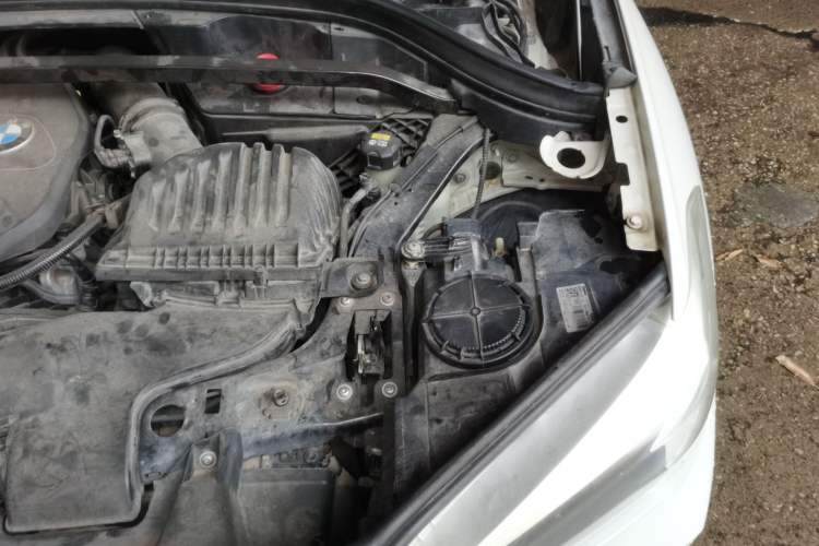 Used BMW X1 2018 sDrive18Li Fashion Model Engine Bay Left