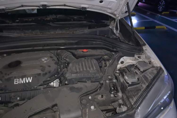 Used BMW X1 2018 sDrive20Li Leading Model Engine Bay Left