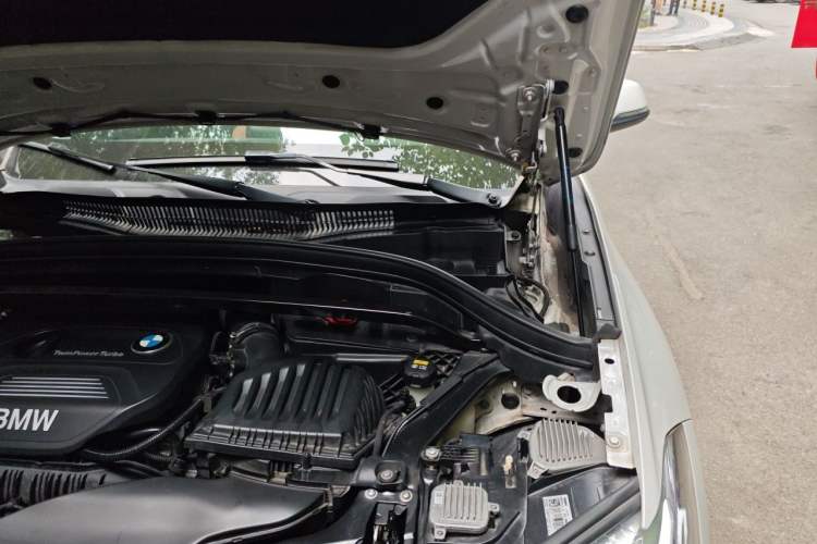 Used BMW X1 2018 sDrive20Li Leading Model Engine Bay Left