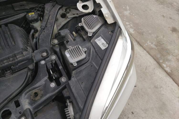 Used BMW X1 2018 sDrive18Li Luxury Model Engine Bay Left