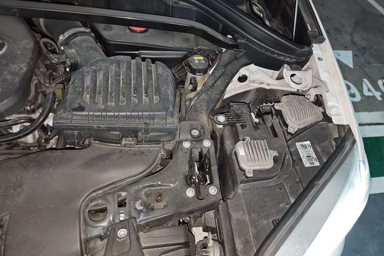 Used BMW X1 2018 sDrive18Li Luxury Model Engine Bay Left