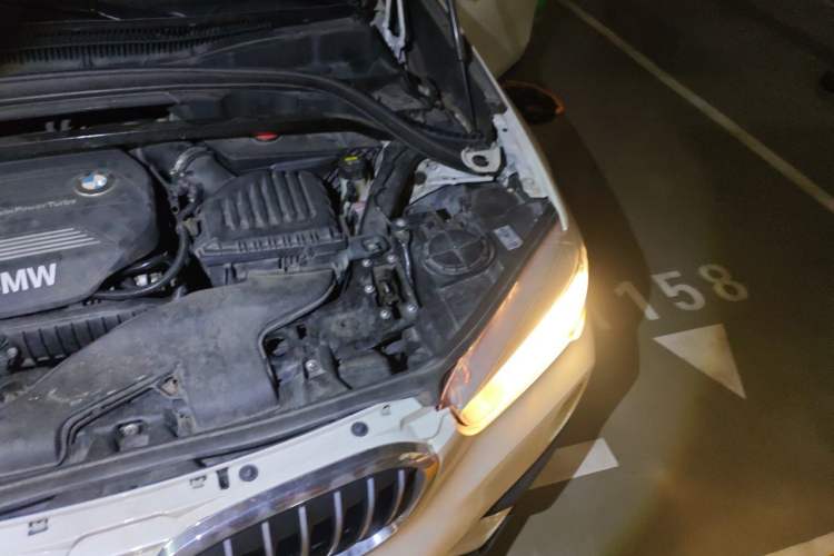 Used BMW X1 2018 sDrive18Li Fashion Model Engine Bay Left