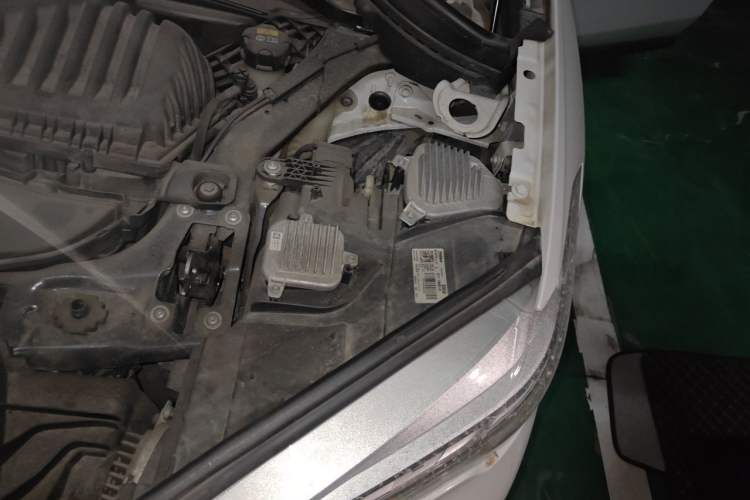 Used BMW X1 2018 sDrive18Li Luxury Model Engine Bay Left