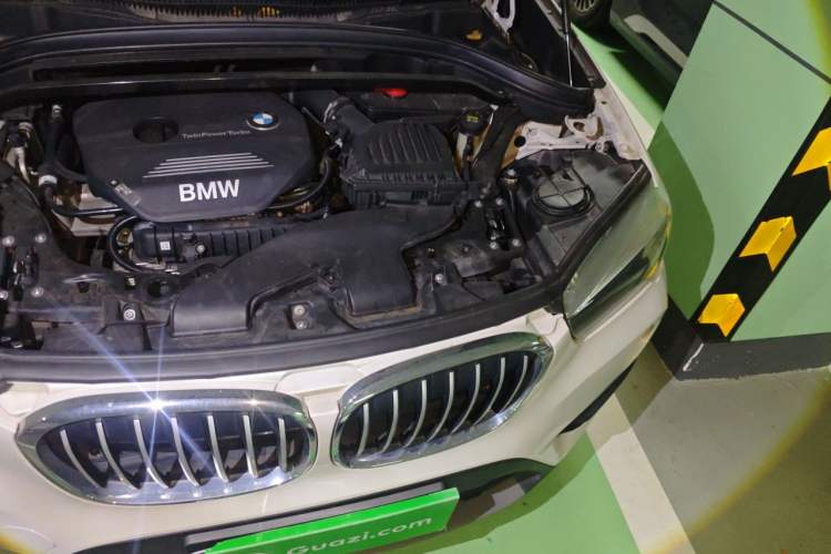 Used BMW X1 2018 sDrive18Li Fashion Model Engine Bay Left