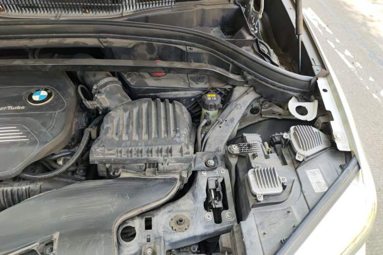 Used BMW X1 2018 xDrive20Li Luxury Edition Engine Bay Left