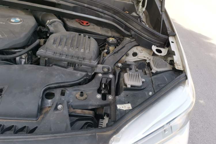 Used BMW X1 2018 sDrive18Li Fashion Model Engine Bay Left
