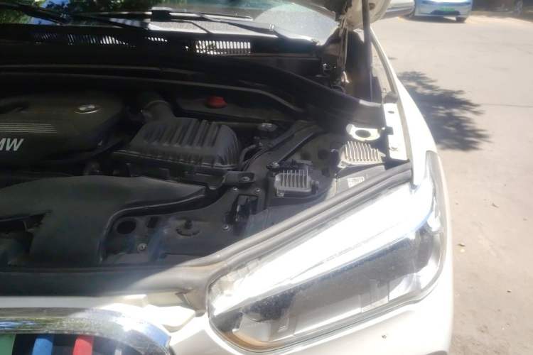 Used BMW X1 2018 xDrive20Li Luxury Edition Engine Bay Left