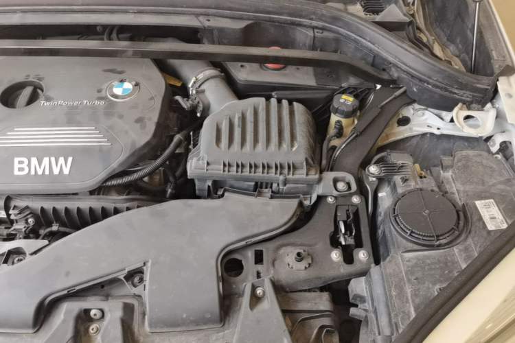Used BMW X1 2018 sDrive18Li Fashion Model Engine Bay Left