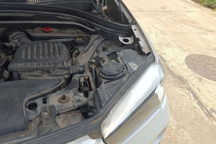 Used BMW X1 2018 sDrive18Li Fashion Model Engine Bay Left